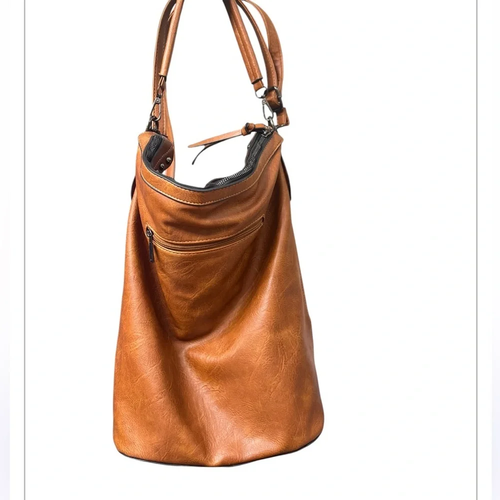 Sam and Hadley Large Faux Leather Barrel Bucket Bag Hobo Boho Rivets
